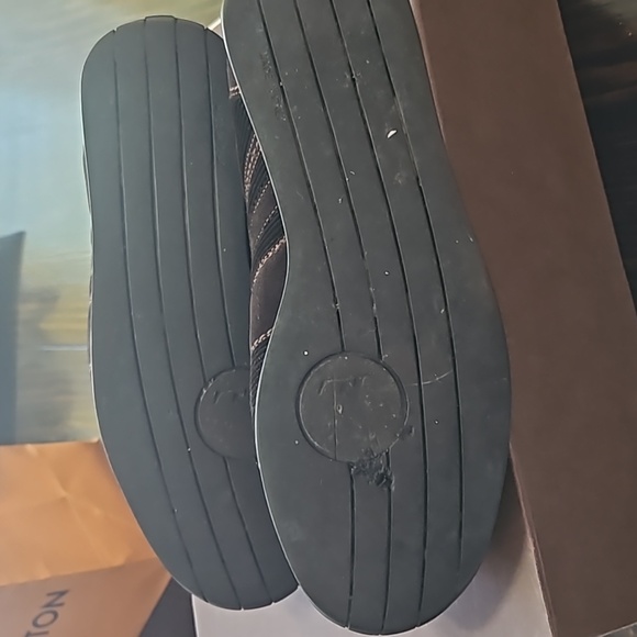 LOUIS VUITTON  Brown suede sneakers  Men's 8 1/2 / Ladies 10 With shoe box - Picture 9 of 16